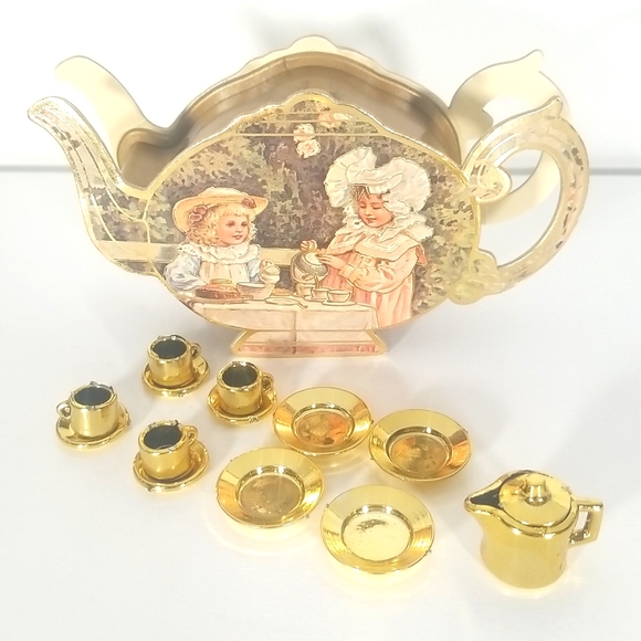 Vintage Tea Set Container 1983 miniature Gold set. - Picture 1 of 9